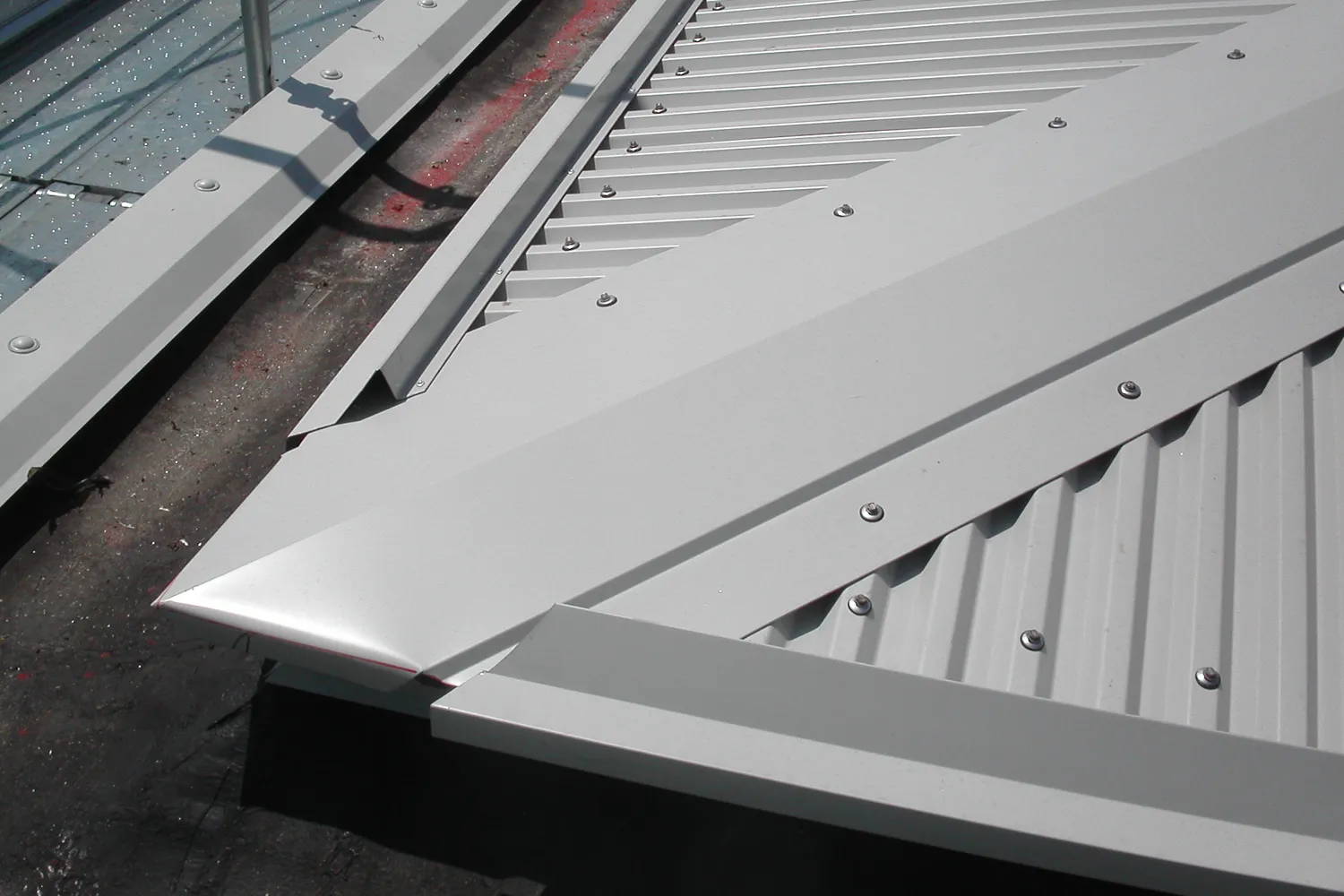 ✓ EMME-CI - Bonifica Amianto Civile