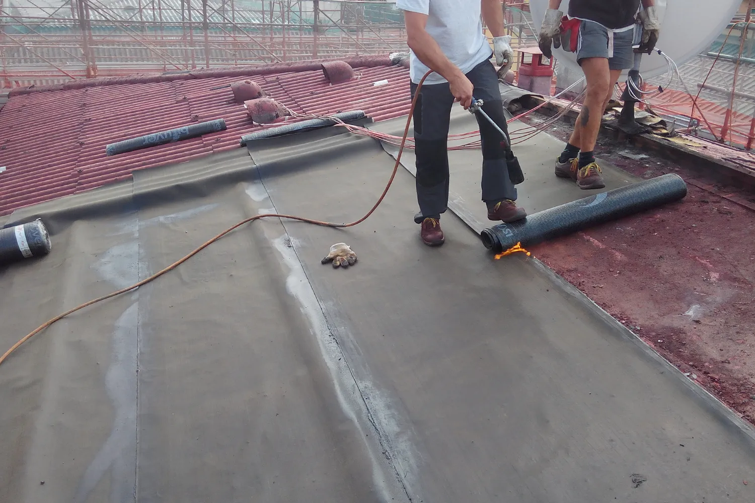 ✓ EMME-CI - Bonifica Amianto Civile