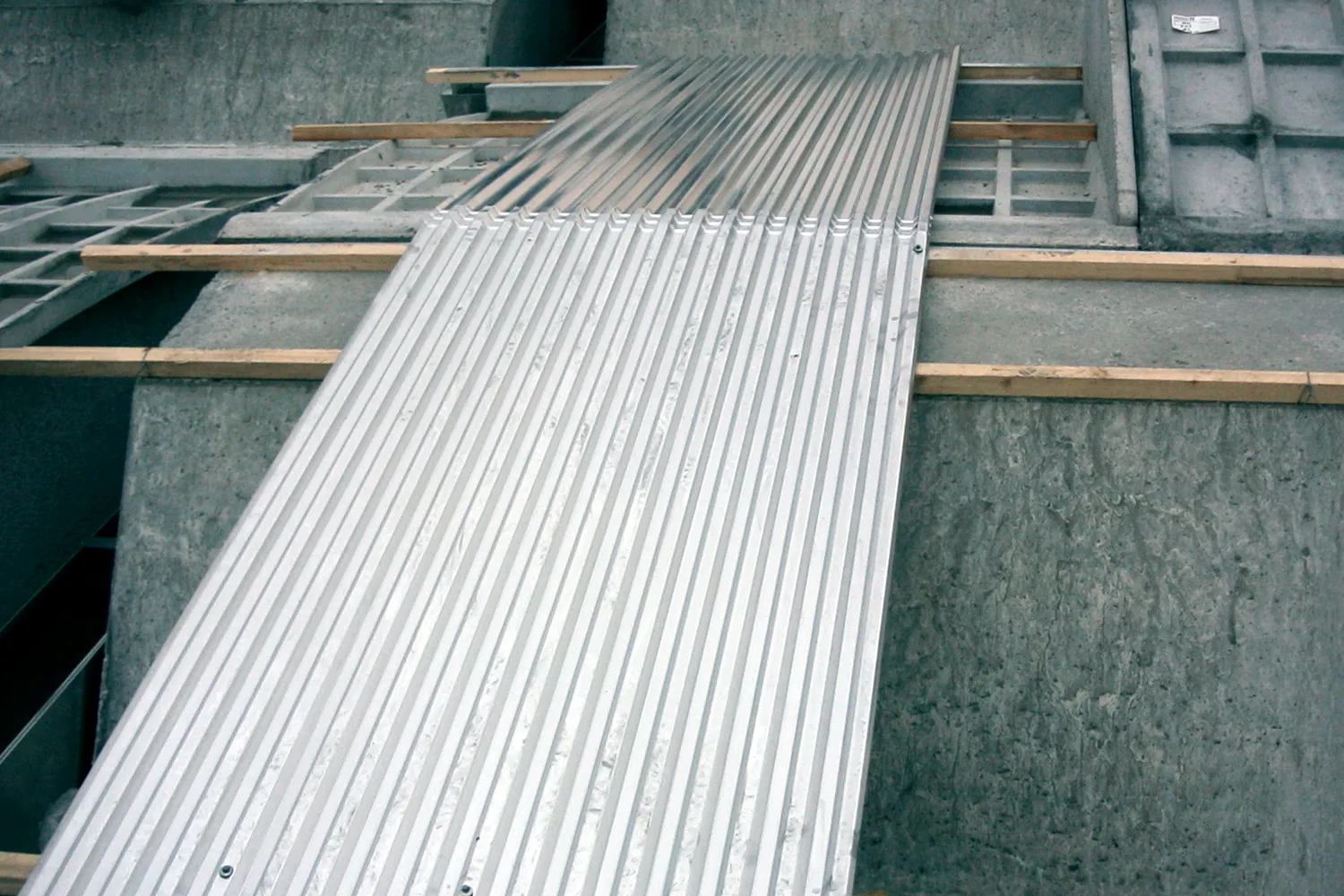 ✓ EMME-CI - Coperture per Prefabbricati