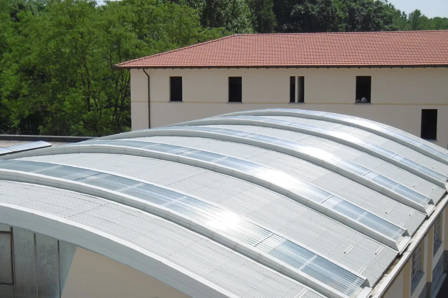 ✓ EMME-CI - Lucernari, evacuatori di fumo e calore