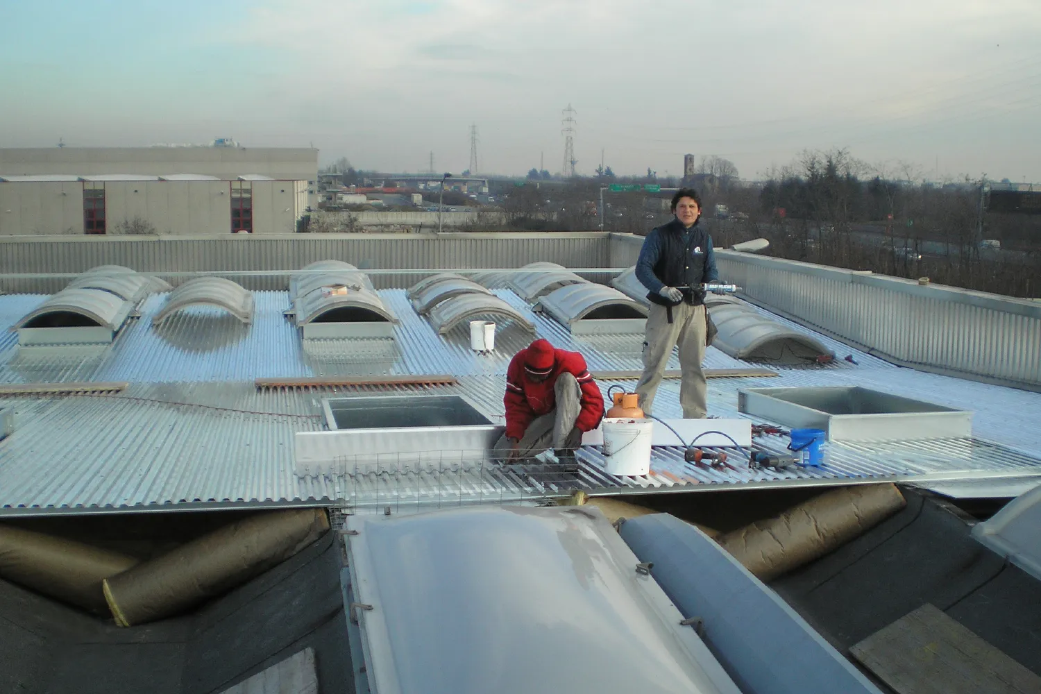 ✓ EMME-CI - Rifacimento Coperture Tetti Industriali