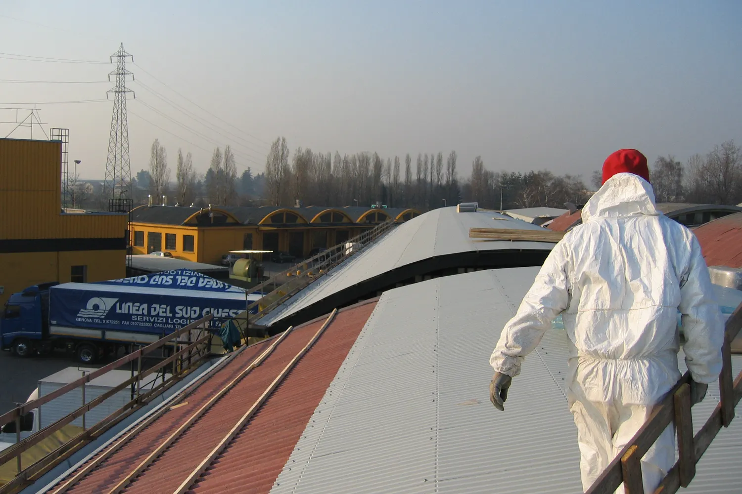 ✓ EMME-CI - Rifacimento Coperture Tetti Industriali