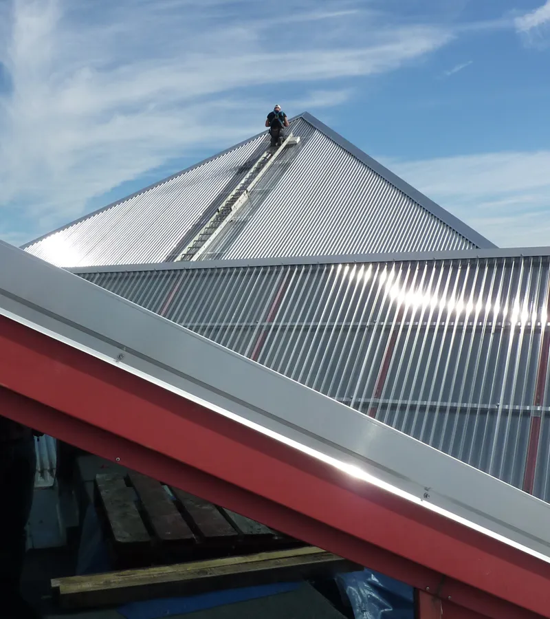 ✓ EMME-CI - Rifacimento Coperture Tetti Industriali