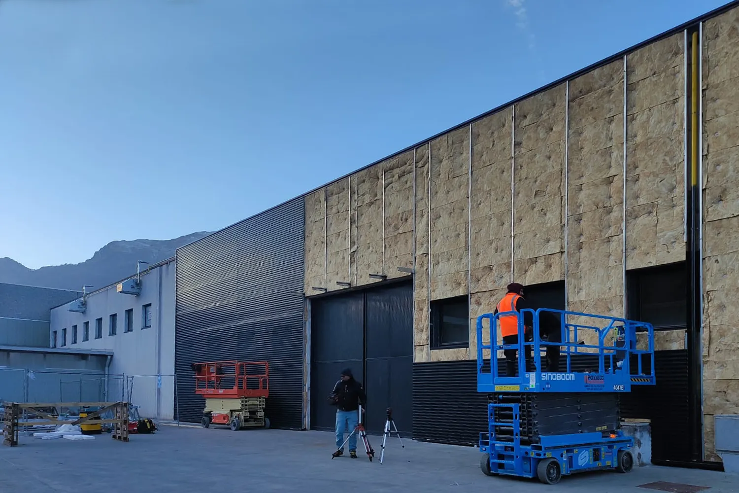 ✓ EMME-CI - Rivestimento Facciate