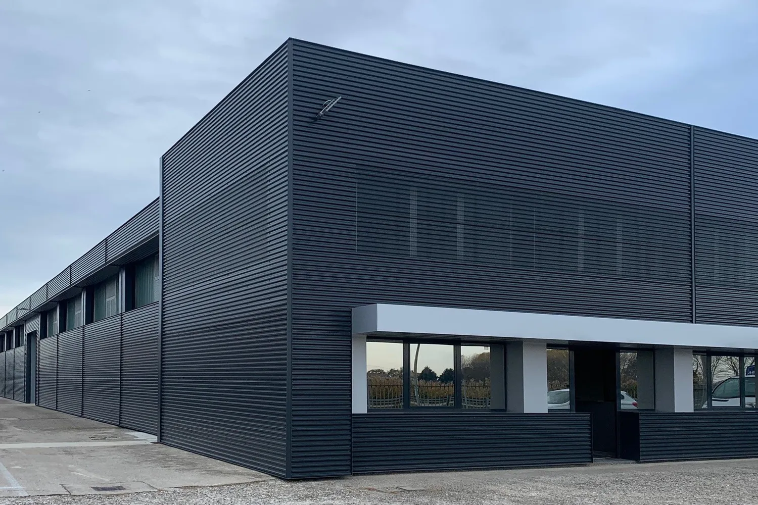 ✓ EMME-CI - Rivestimento Facciate