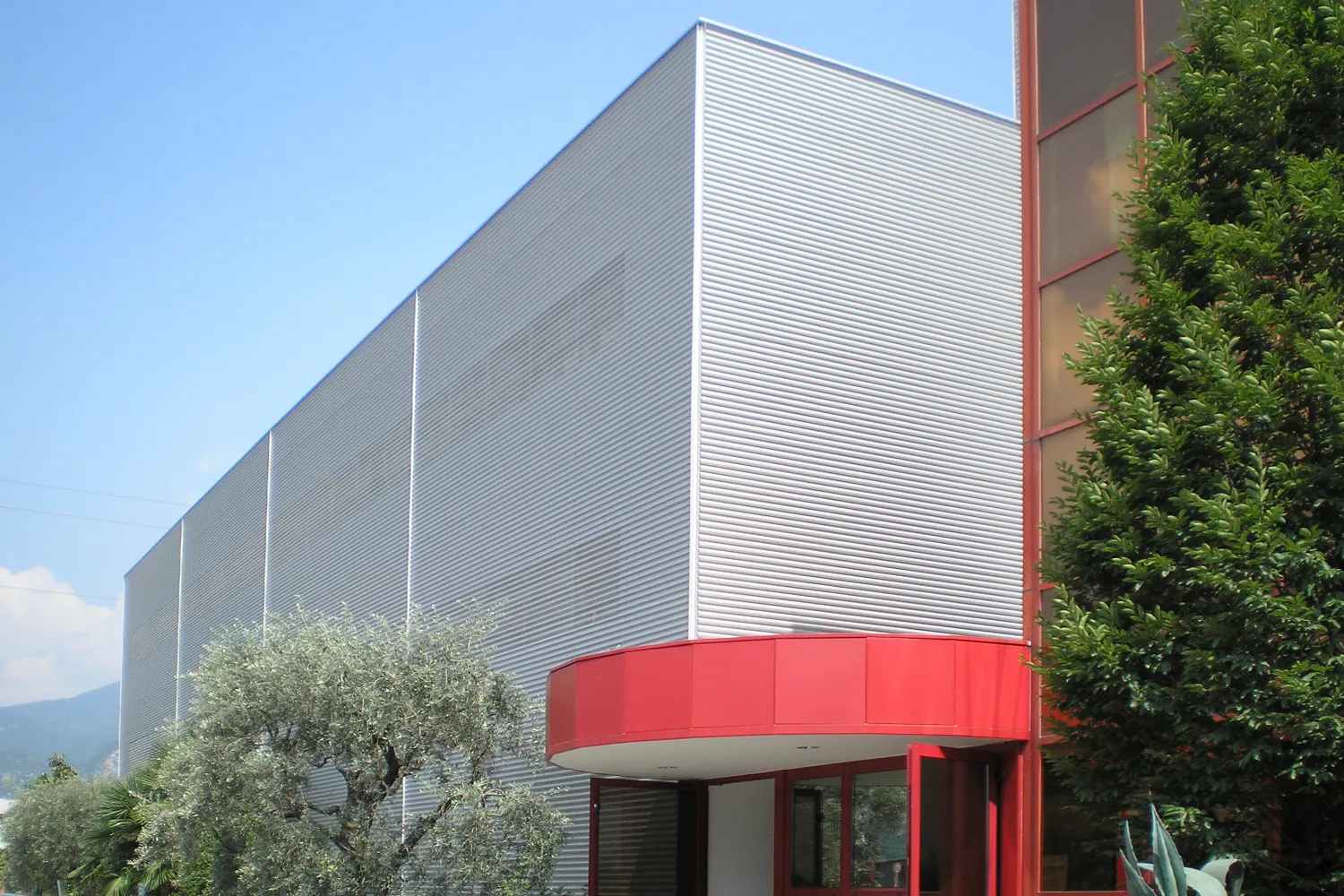 ✓ EMME-CI - Rivestimento Facciate