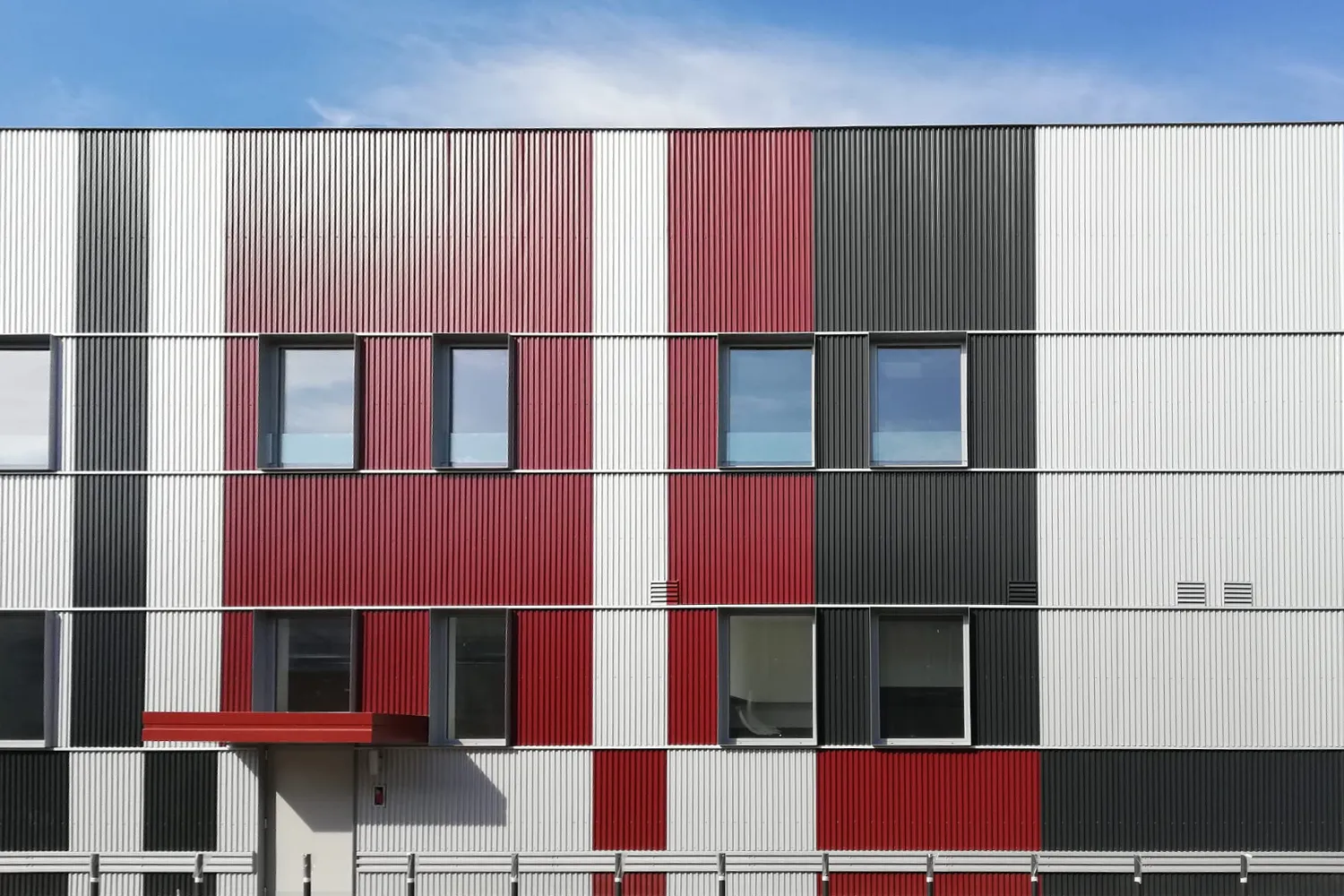 ✓ EMME-CI - Rivestimento Facciate