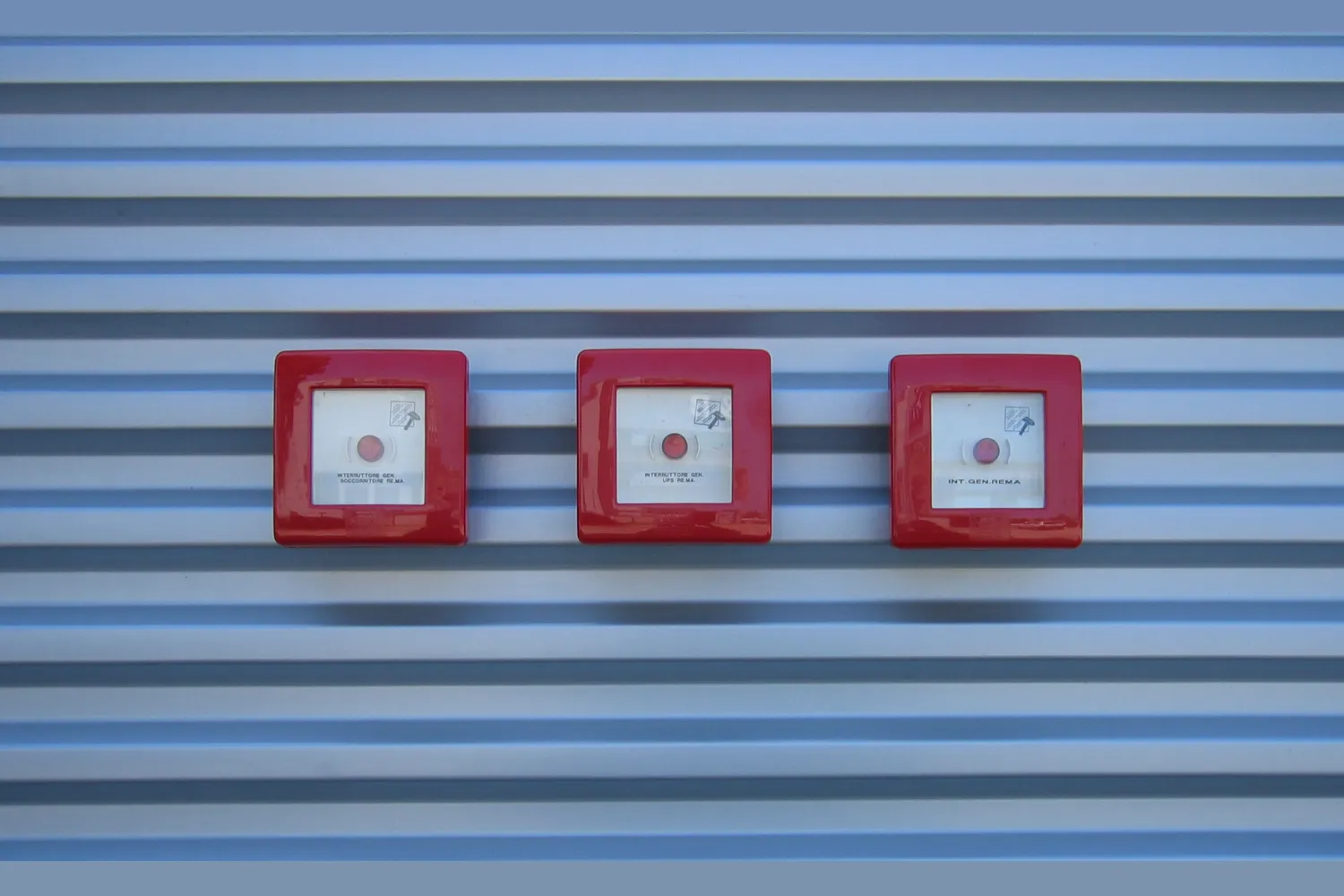 ✓ EMME-CI - Rivestimento Facciate