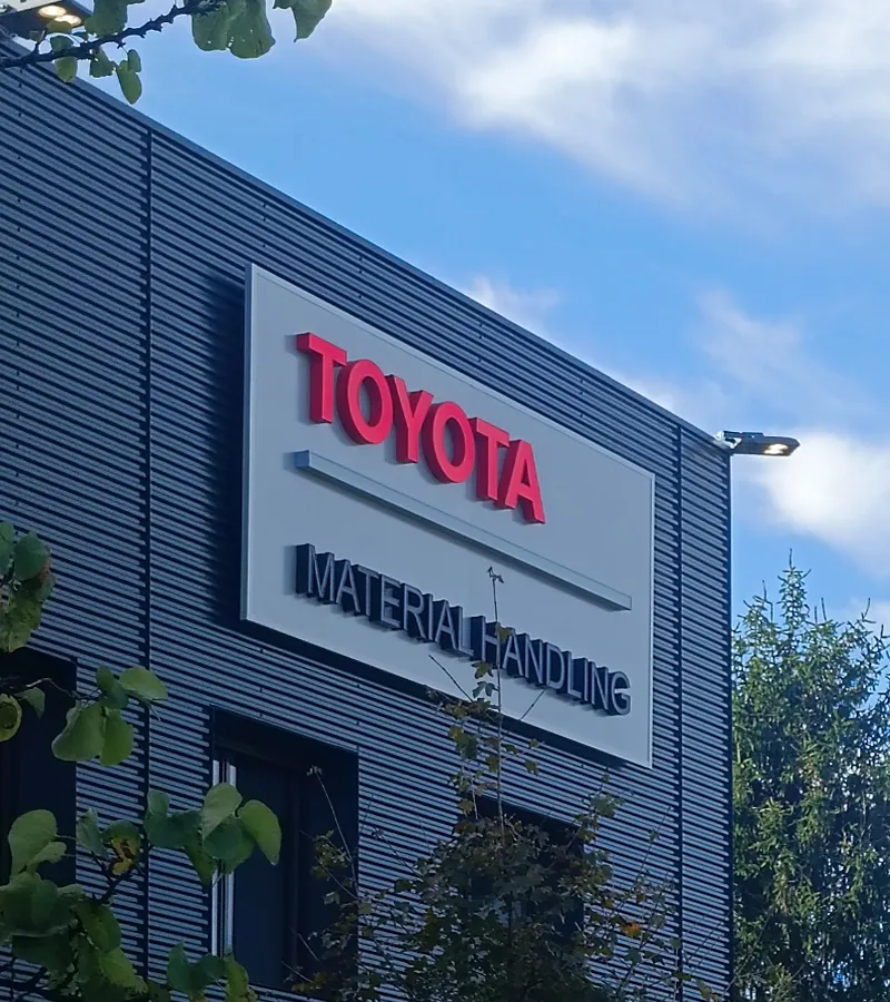 ✓ EMME-CI - Rivestimento Facciate