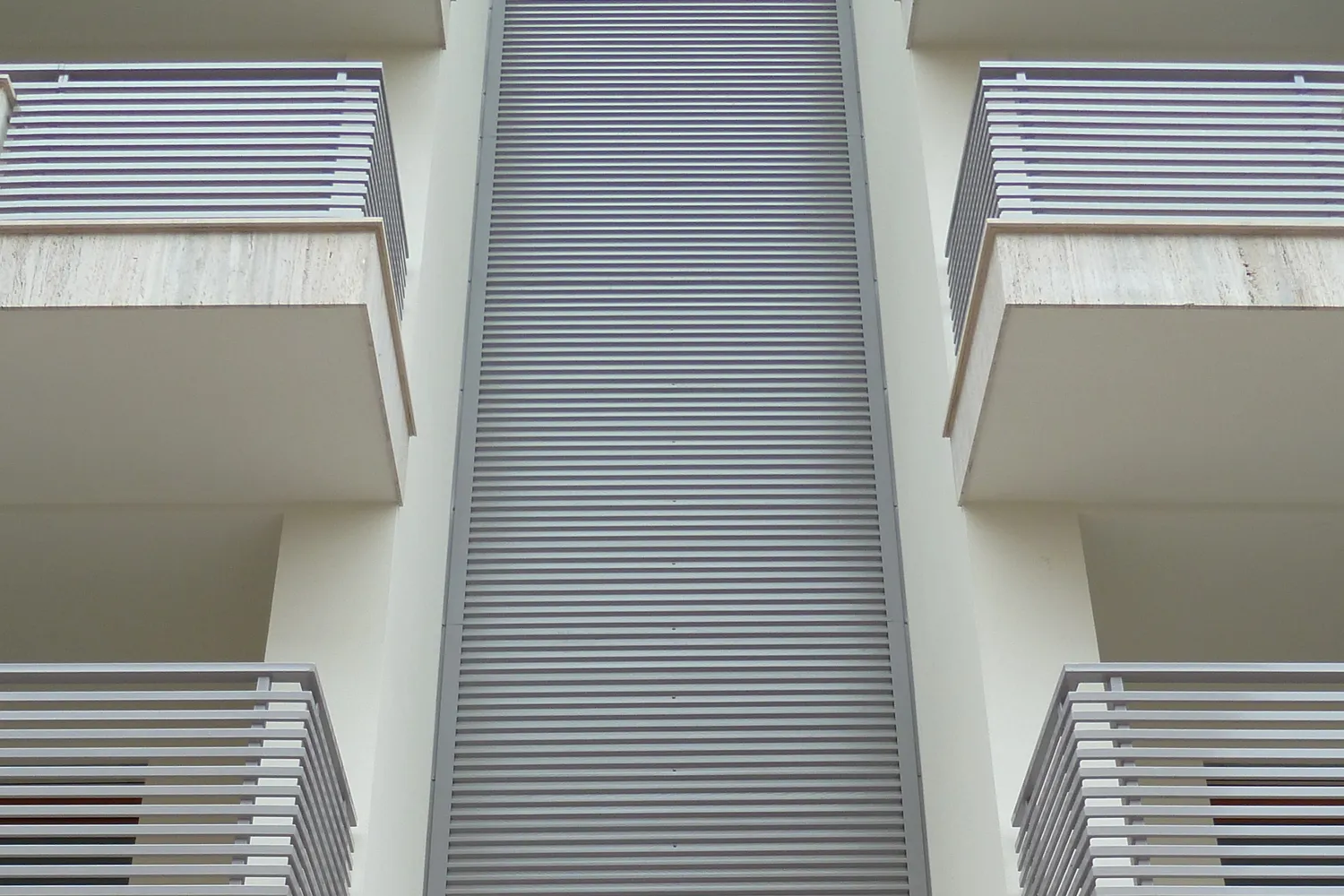 ✓ EMME-CI - Rifacimento Tetti