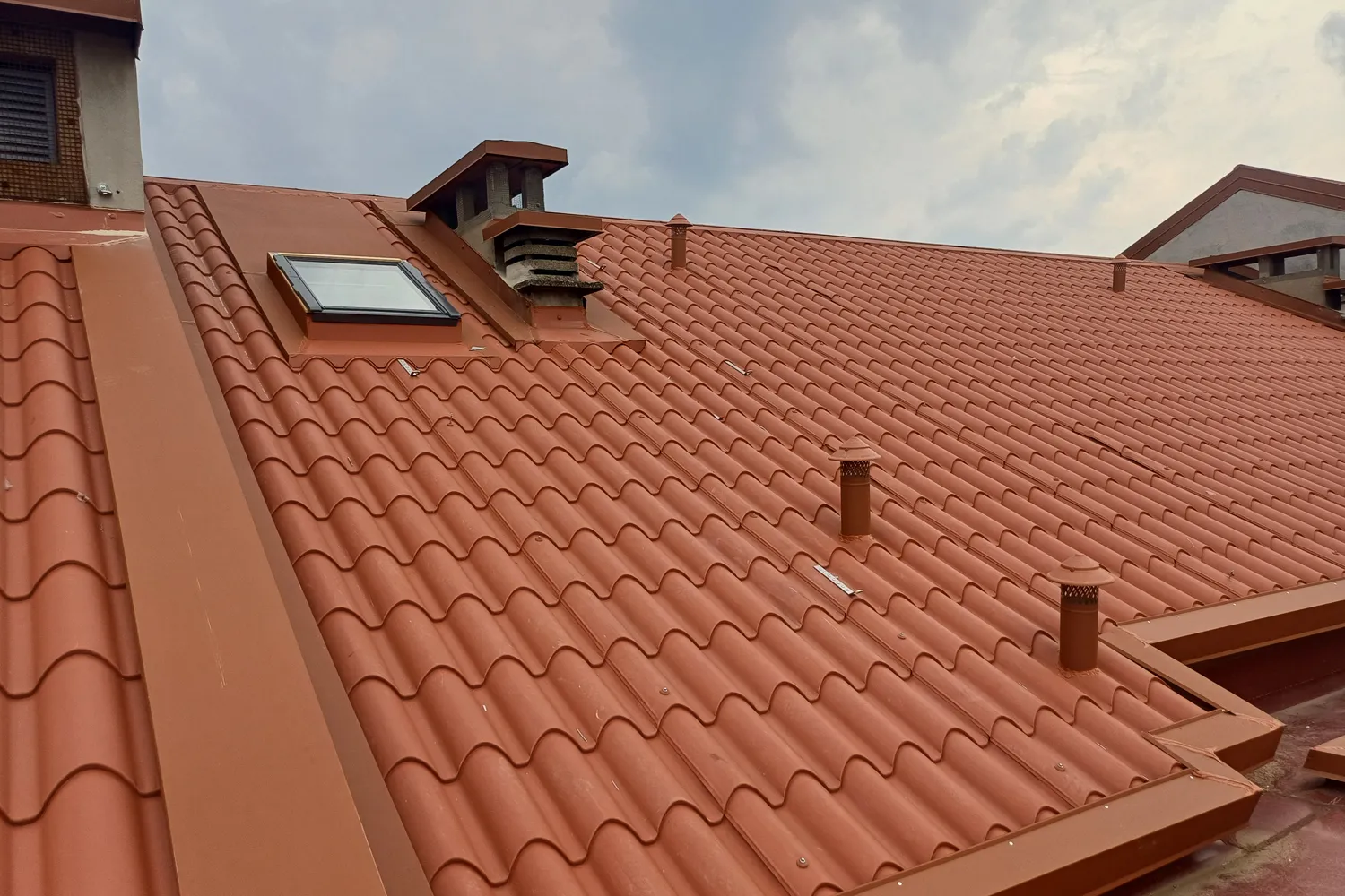 ✓ EMME-CI - Rifacimento Tetti