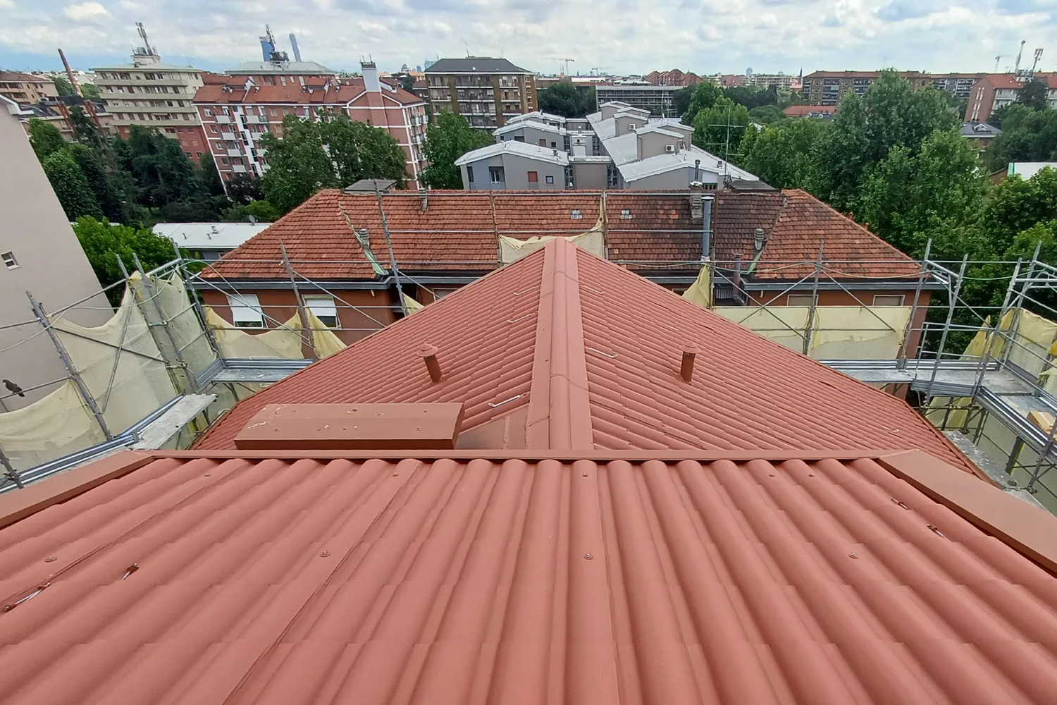 ✓ EMME-CI - Rifacimento Tetti