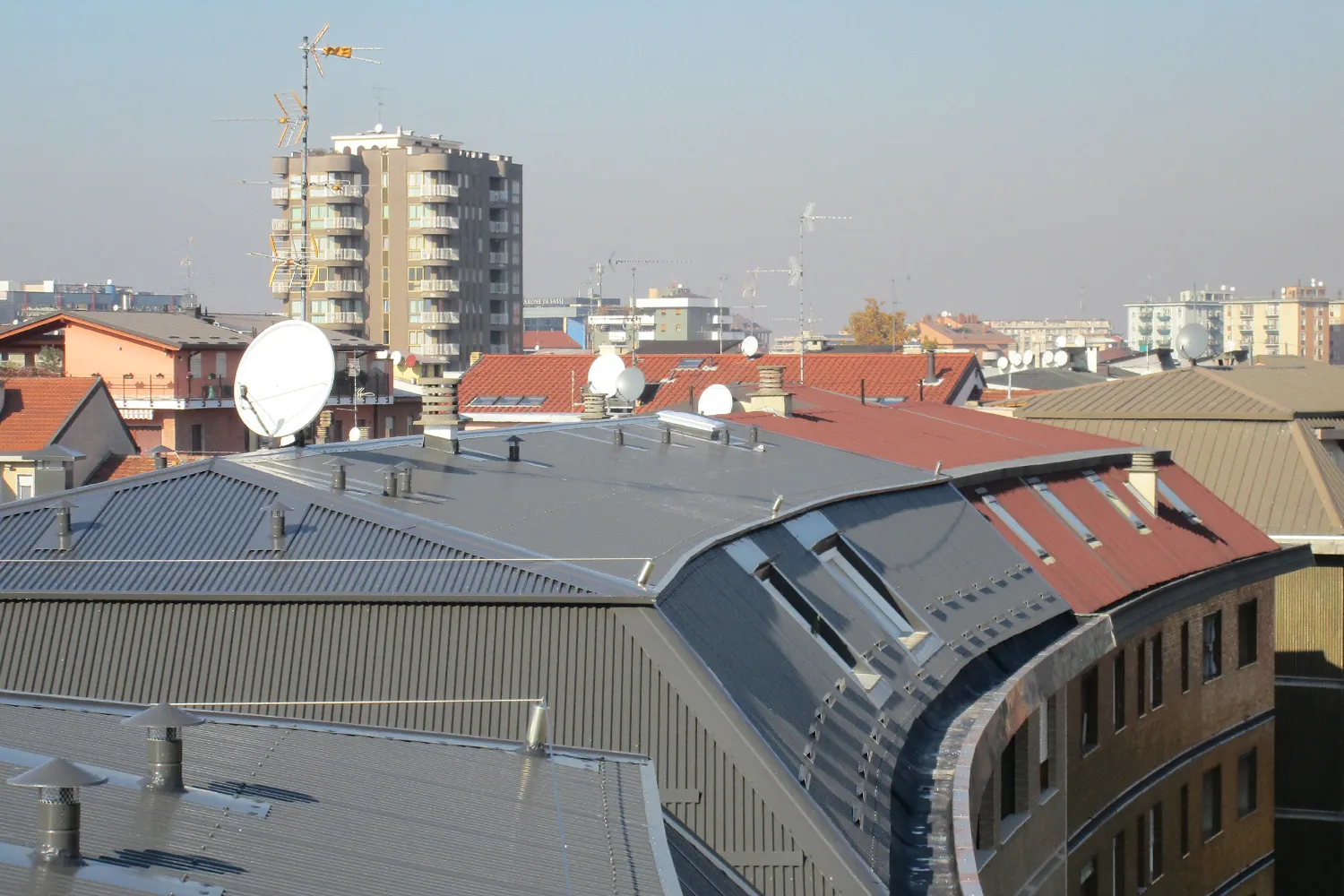 ✓ EMME-CI - Rifacimento Tetti