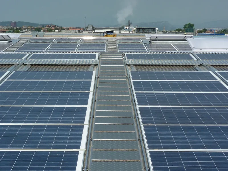 09-linee-vita-sicurezza installazione-parapetti-per-coperture-civili-a-milano-e-novara