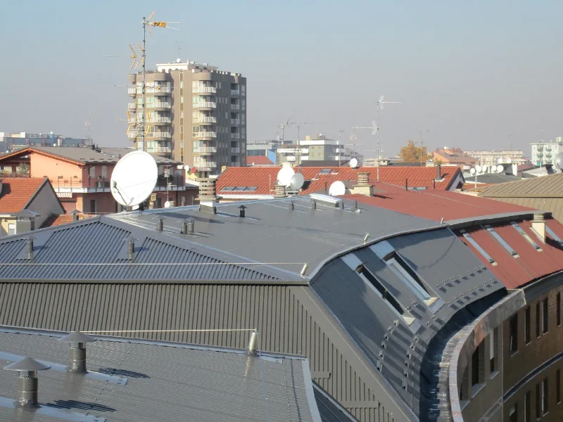 Condominio Milano — copertura realizzata da Emme-ci